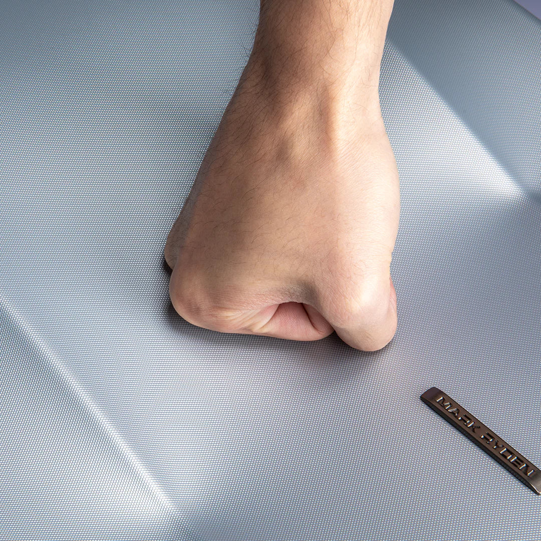 The Ratio Arc Pro: Kickstarter Özel Sert Kasa Suya Dayanıklı Laptop Sırt Çantası