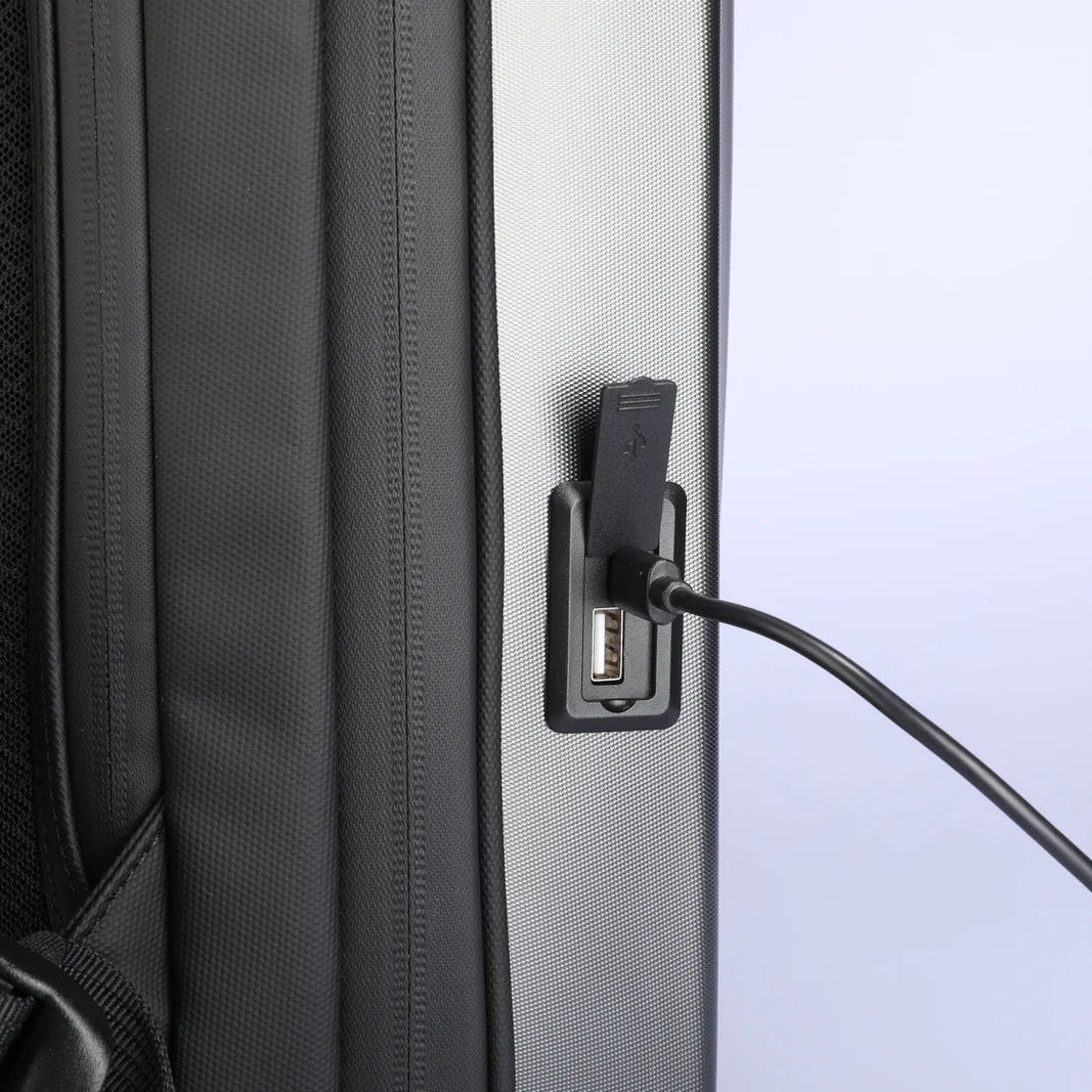 The Ratio Arc: Kickstarter Özel Sert Kasa Suya Dayanıklı Laptop Sırt Çantası