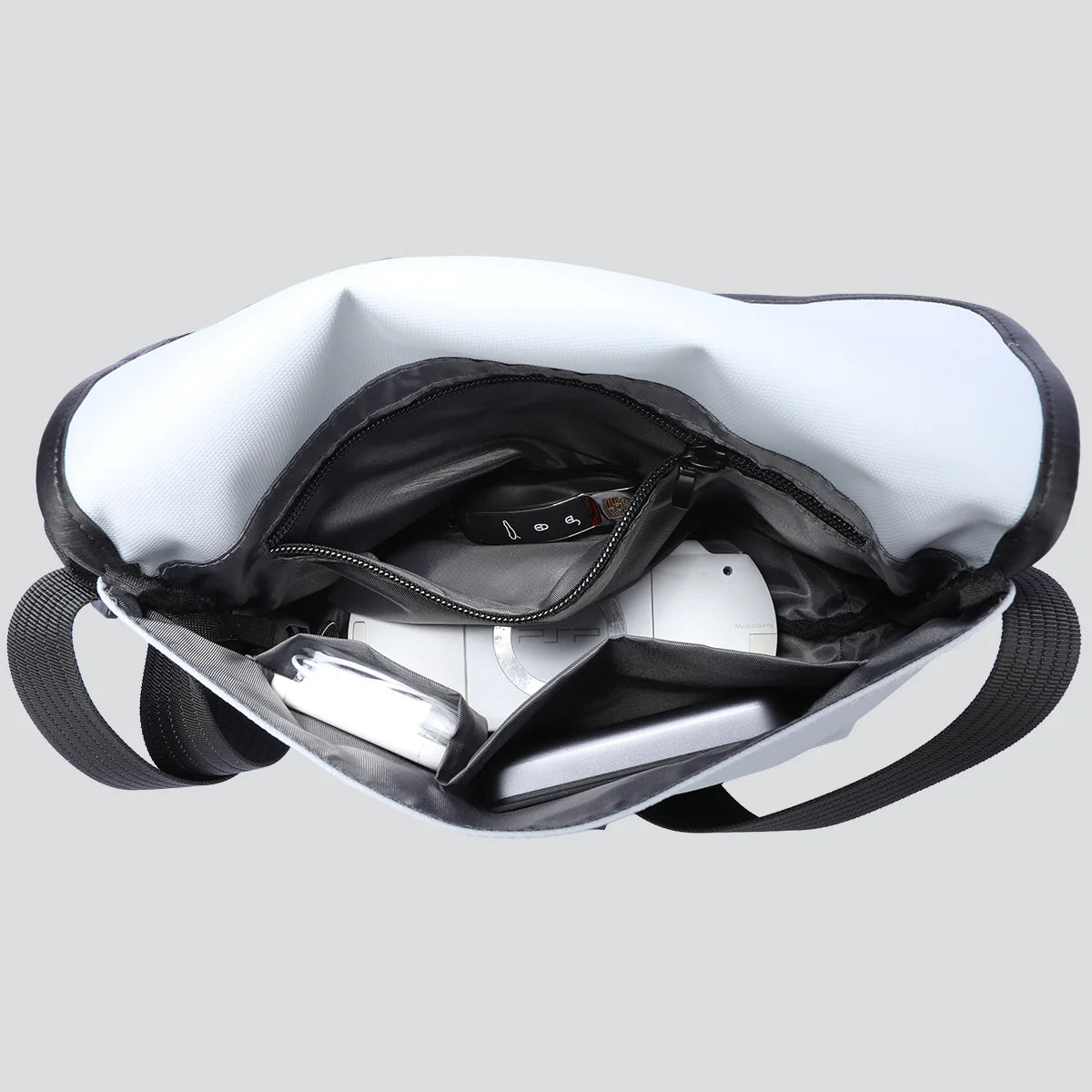 Voyageur: Yeni Çapraz Omuz Çantası