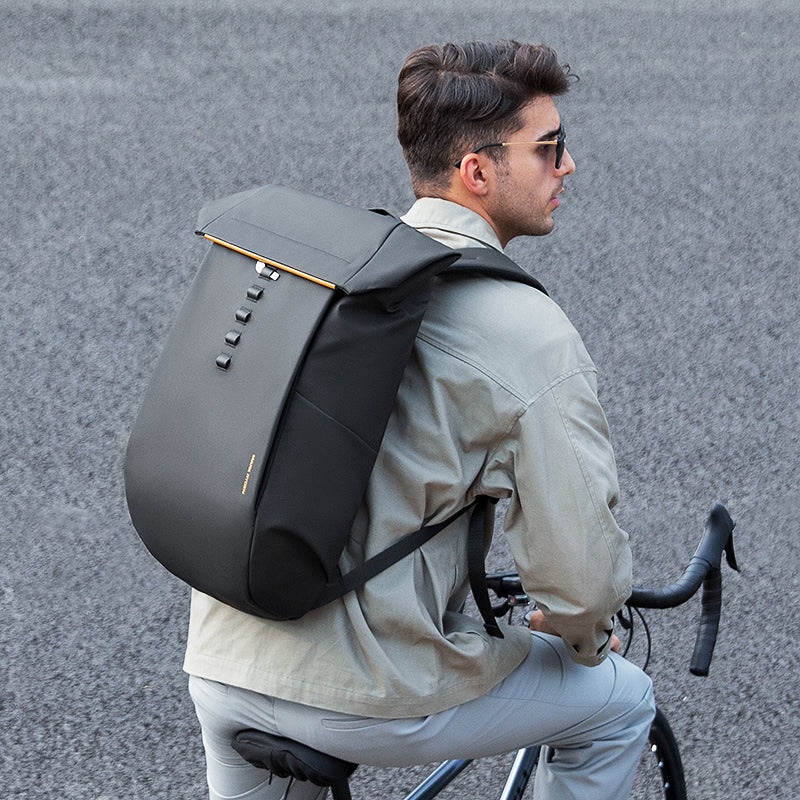 Unique Design: 180° Açılır Yüksek Kapasiteli Çok Fonksiyonlu Sırt Çantası 28L