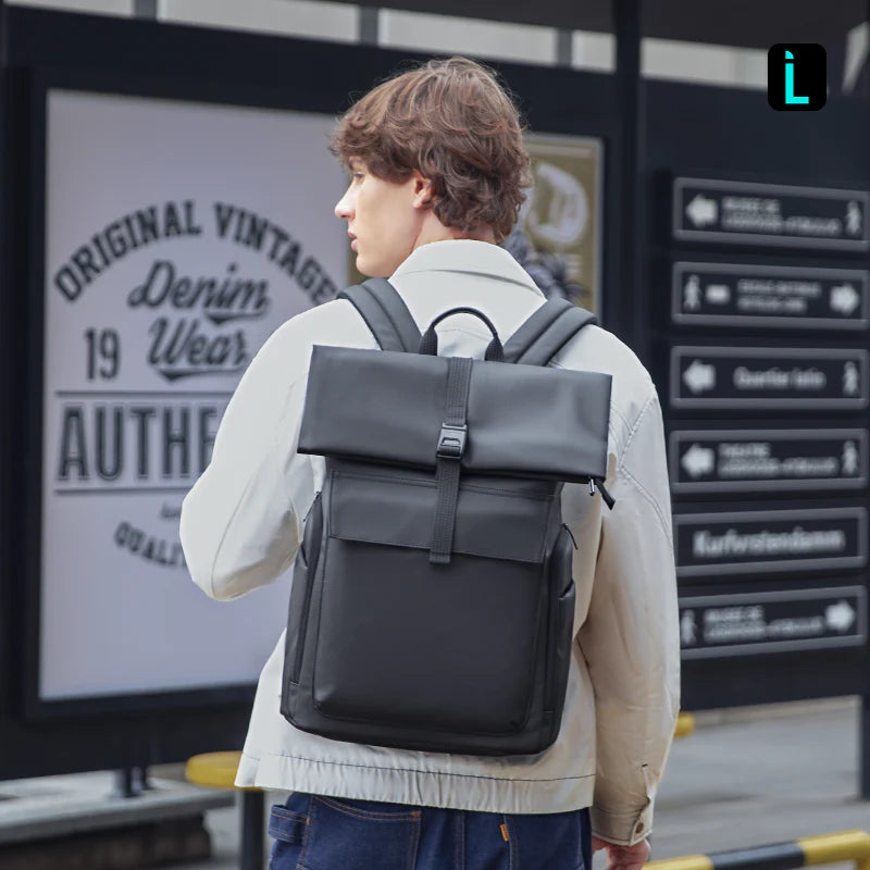 Minimalism II: Günlük Kullanım İçin Çok Yönlü Kapasiteli Sırt Çantası