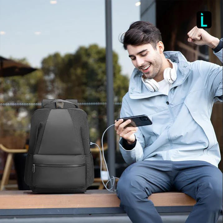 Softologic I: Mükemmel Boyutlu Suya Dayanıklı Düzenli Sırt Çantası