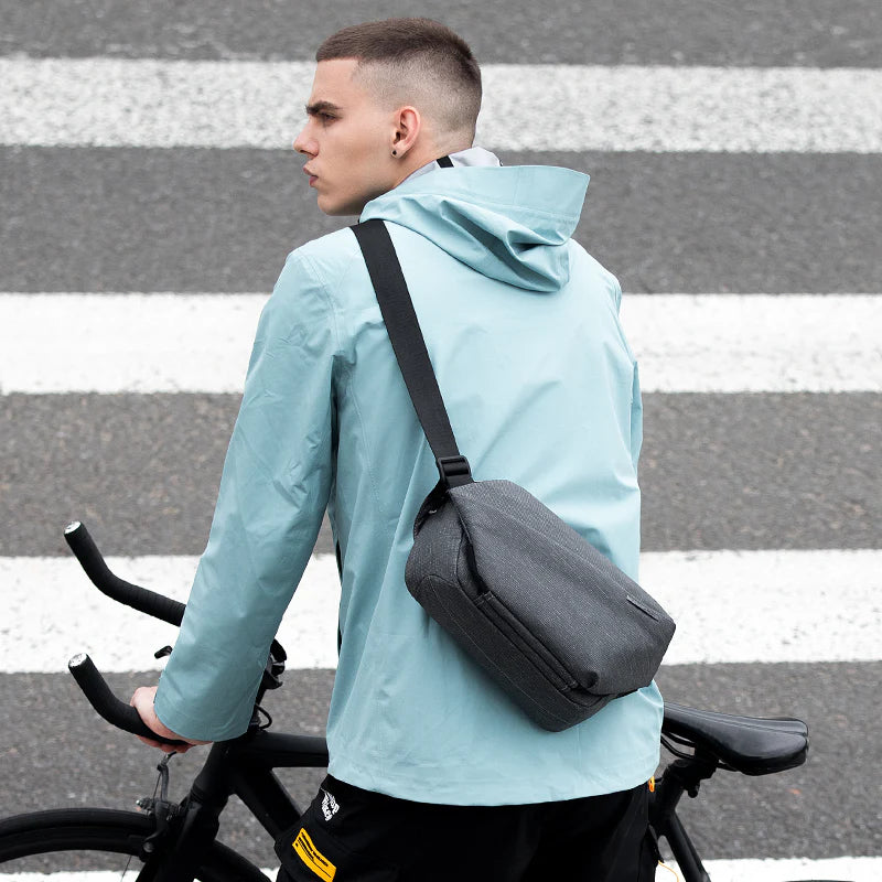 Fingon I: Büyük Kapasiteli Şehir İçi Günlük Çapraz Omuz Çantası