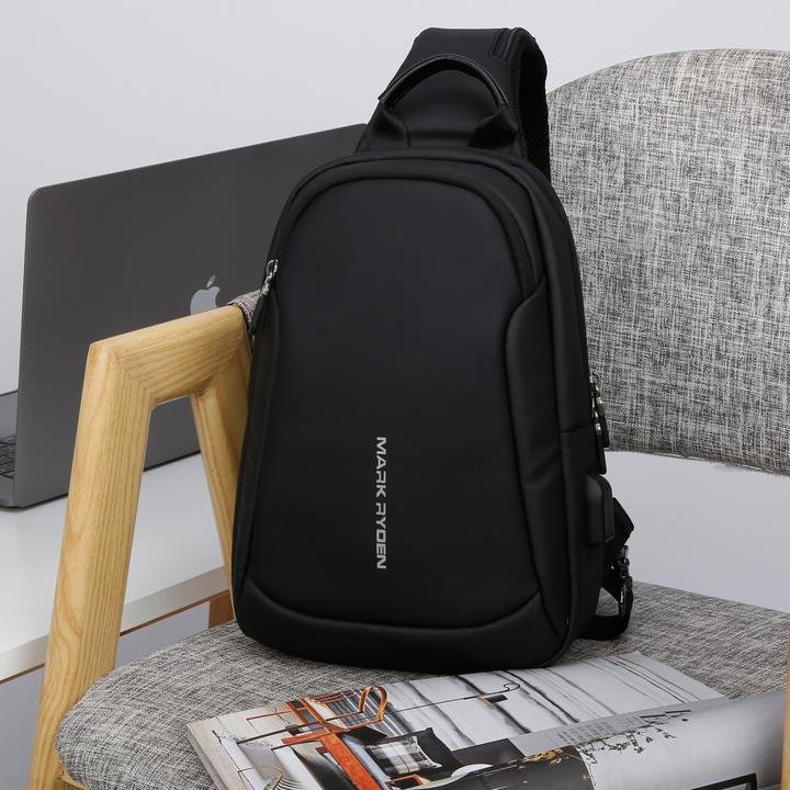 Mini City: Şehir Dostu Ergonomik Kompakt Çapraz Çanta