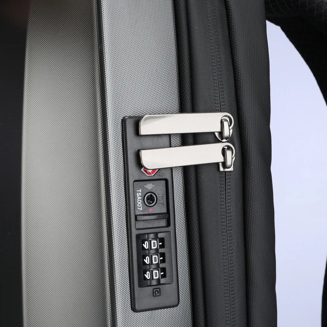 The Ratio Arc Pro: Kickstarter Özel Sert Kasa Suya Dayanıklı Laptop Sırt Çantası