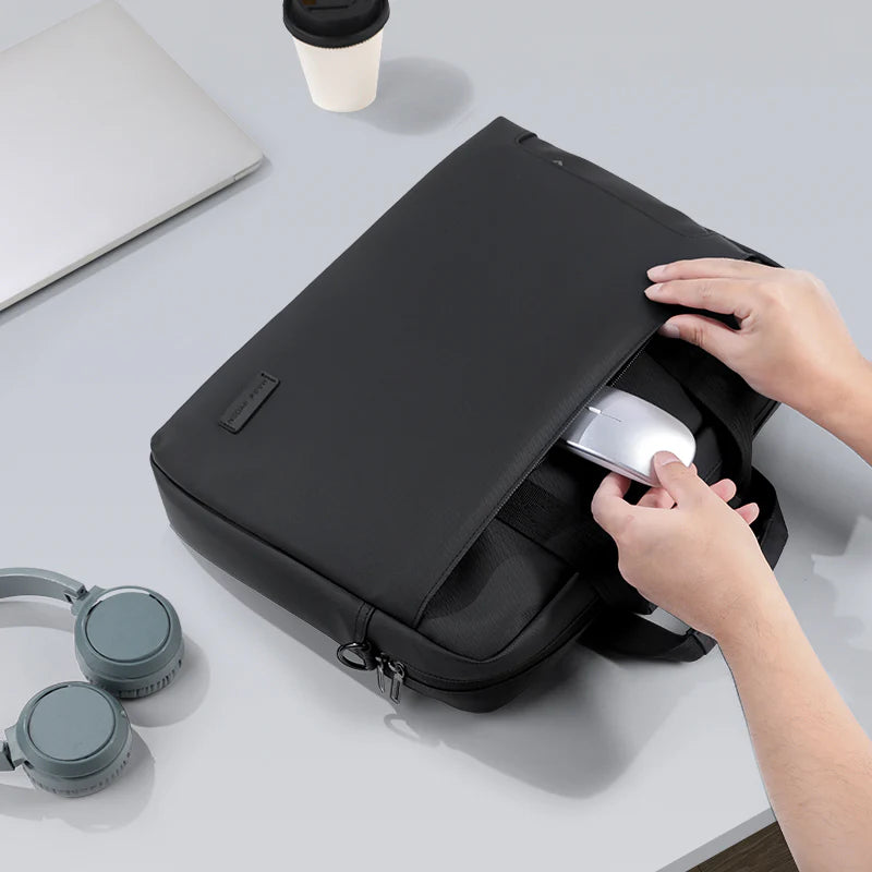 Classic IV: Teknoloji İş / Günlük Bilgisayar Çantası 14 / 15.6 inç