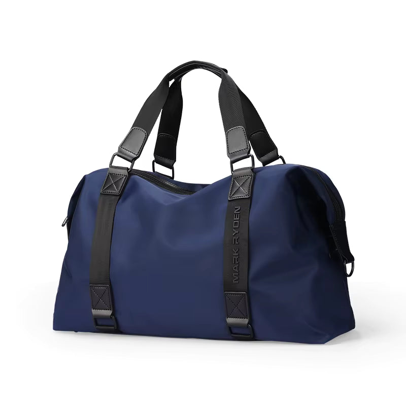 Carry: Hafif ve Geniş Seyahat Spor Çantası