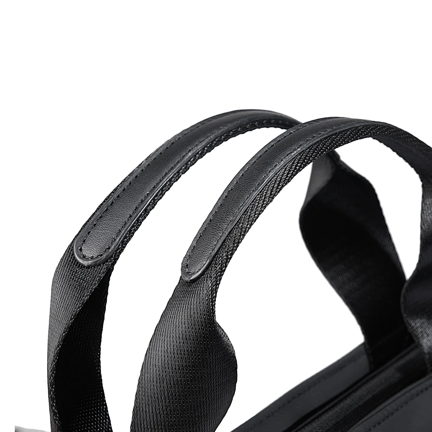 FortiCore: Maksimum Koruma ve Düzen İçin Sağlam Laptop Evrak Çantası