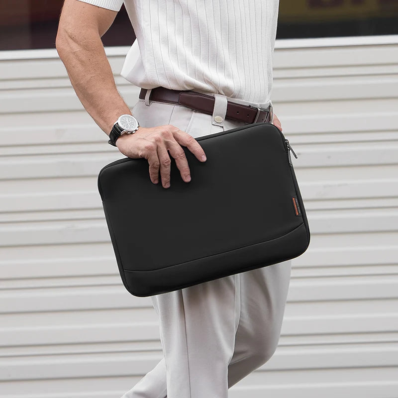 CloudCase: Ultra İnce 360° Koruma Sunan Laptop Kılıfı