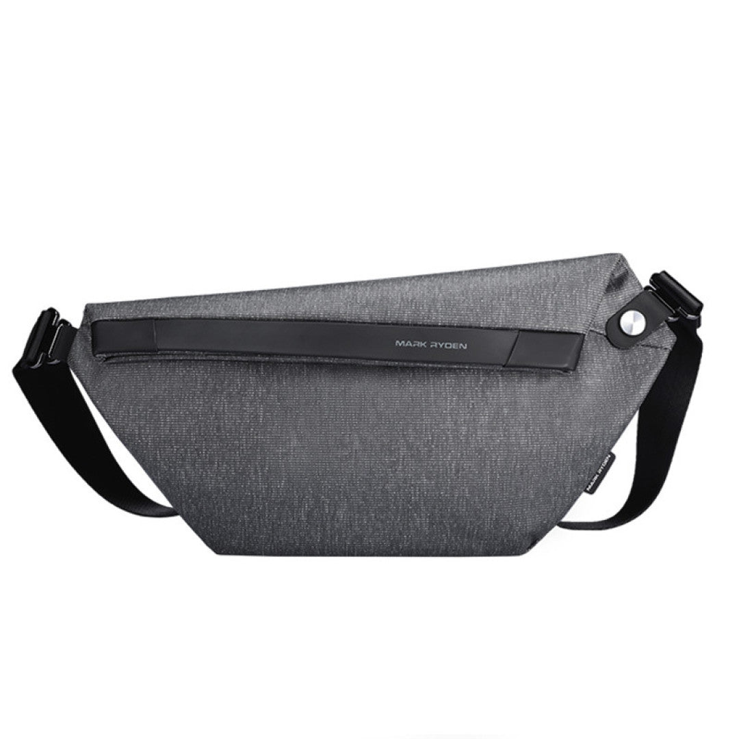 Pelmeen: Günlük Seyahat İçin Akıcı Tasarımlı Göğüs Çantası