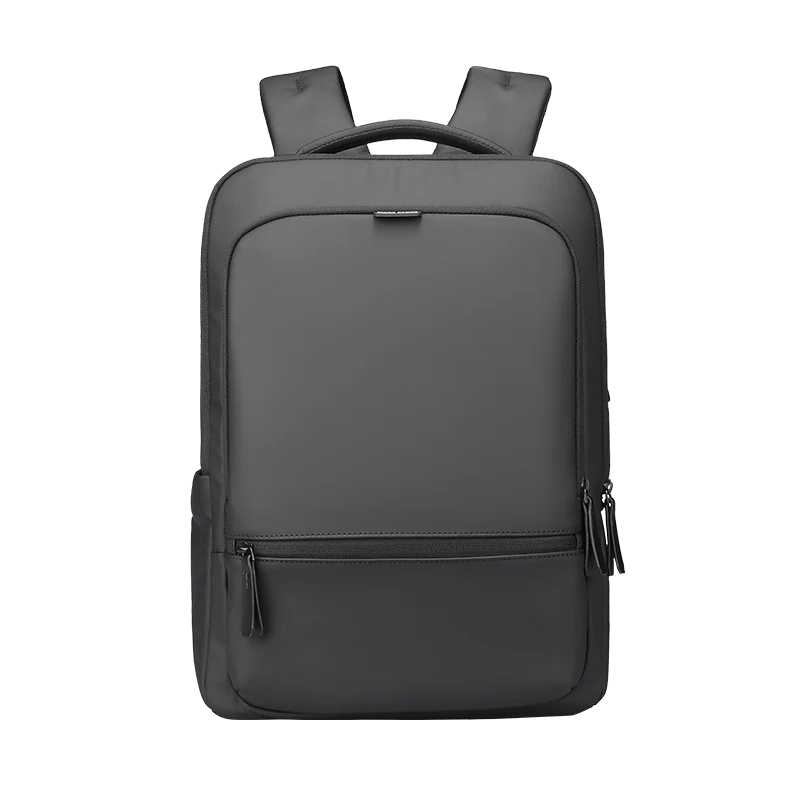 ChargeFlex: Akıllı Sırt Çantası – Gün Boyu Güç